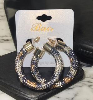 Baer Textured Hoop Earrings – Metallic Multicolor Fashion Statement